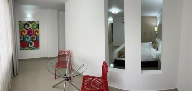 Hotel Juan Maria Tulua Bagian luar foto