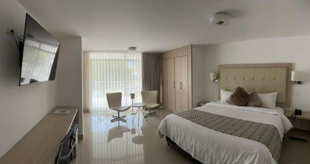 Hotel Juan Maria Tulua Bagian luar foto
